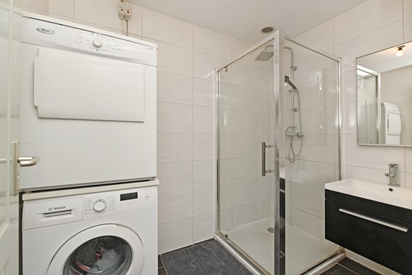 Medium property photo - Troelstrakade 137, 2531 AC Den Haag